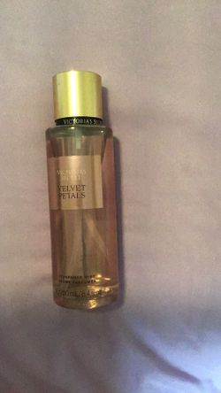 Victoria’s Secret (Velvet Petals)
