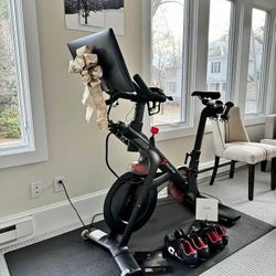 Exellent condition Peloton bike + Delivery + 18 month warranty | Over 1000 happy customers | Google Trade My Spin 