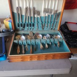 cubiertos de plata