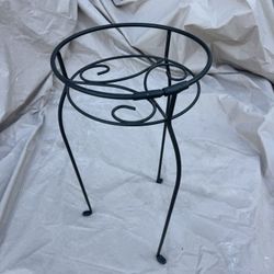 Black Metal Plant Stand