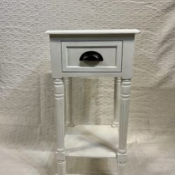 White Lacquered Table
