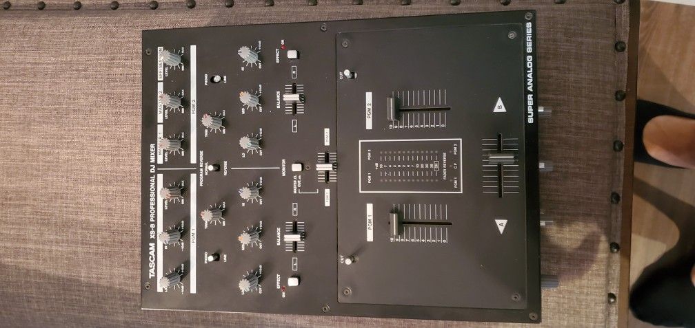 TASCAM XS-8 Two Channel Mixer