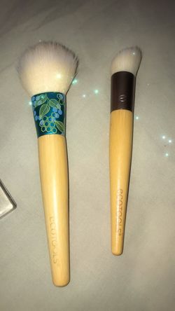 ECO tools makeup brushes