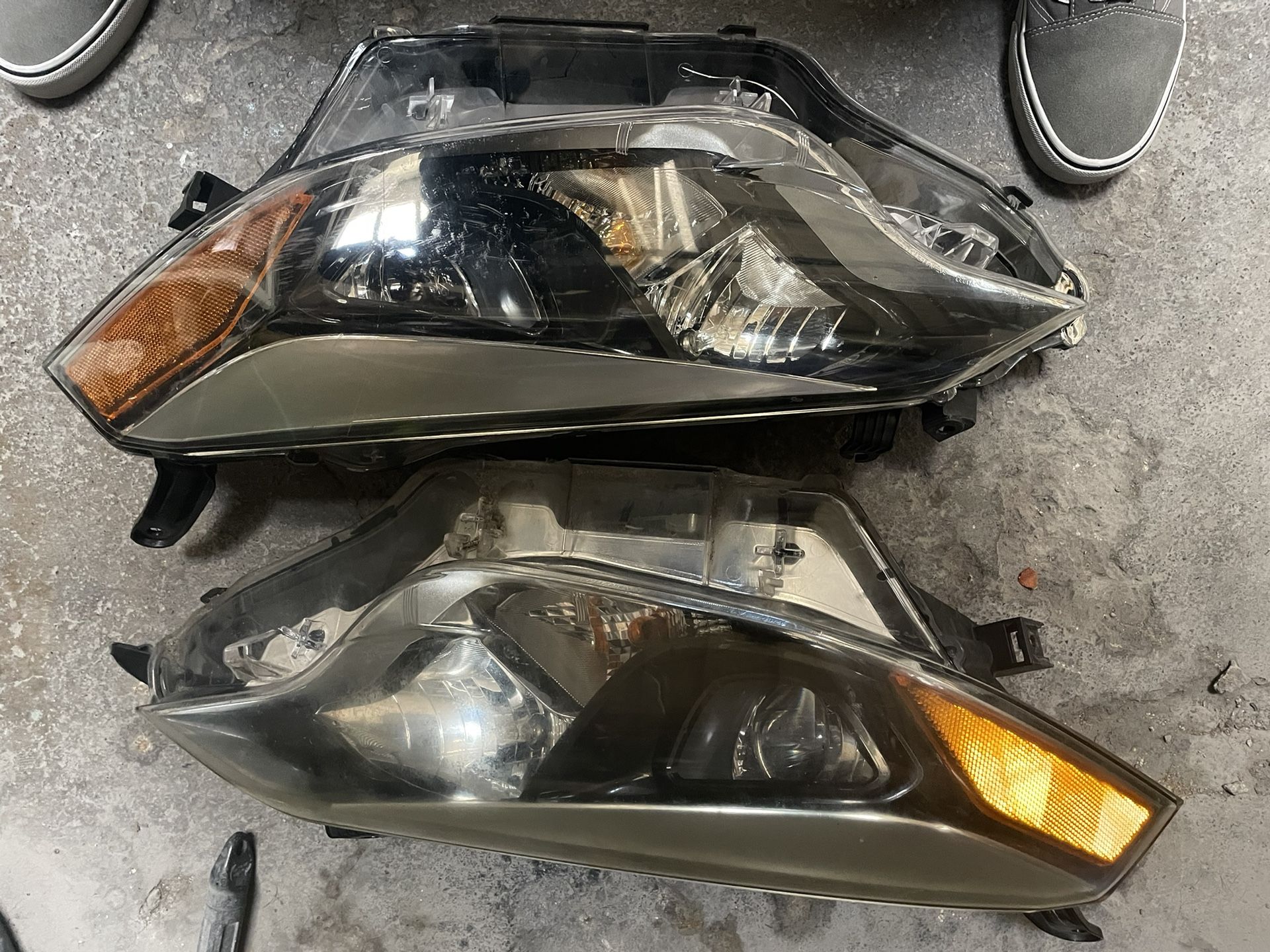 2014 Toyota Corolla Headlights