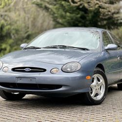 1999 Ford Taurus