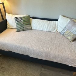 Mid-Century Day Bed (twin)