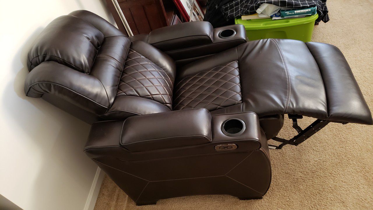 Leather recliner couch set