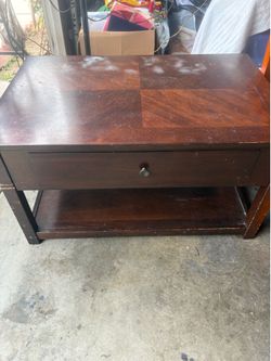 Serving coffee table