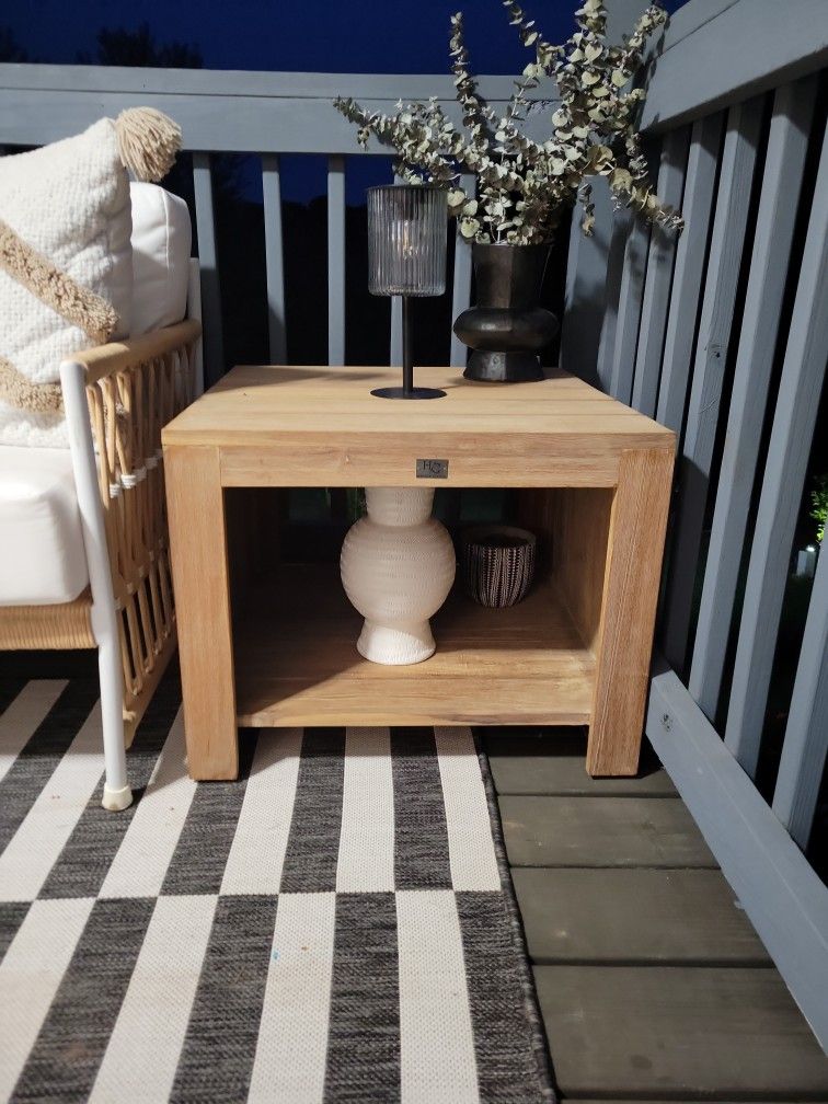 Outdoor Wood Table Harbor Classic