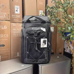 Titan cooler bag
