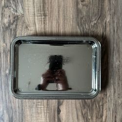 9 Silver Plastic Platters