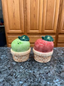 Ceramic Vintage Ceramic Apple Basket Pair of Salt and Pepper Shakers.  Brand Susan Winget sticker on the bottom.  Preowned never used.
