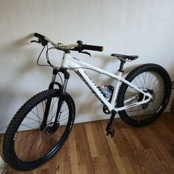 Mountain Bike Specialized Rockhopper 