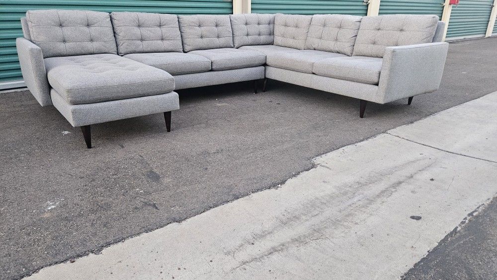 FREE DELIVERY!!! Crate & Barrel "Petrie" 3pc Sectional Couch ($5.5K Retail...80% OFF!!!) 