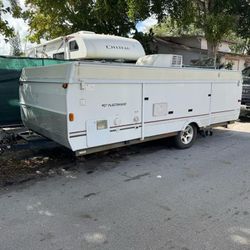 07 Feff Fleetwood Pop-Up Trailer With Title Cash Only 1500$