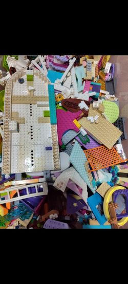 LEGO 6.5lb Cleaned Lot of Friends, Princess & Elves Magenta, Azure Mix