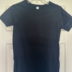 Black Fitted Workout Top Large Athletic wear Moisture Wicking Women’s