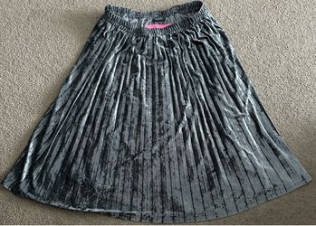 Gorgeous Silver Grey Metallic Pleated Velvet Midi Skirt - Elastic Waist Band size 1X
