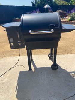 Camp Chef SmokePro DLX 24 Pellet Grill