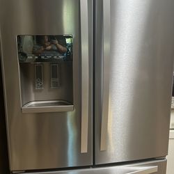 Whirlpool Refrigerator 