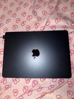 MacBook Air 13 inch 2024