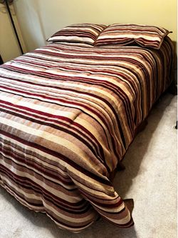 Complete Full Size Bed and Bedding