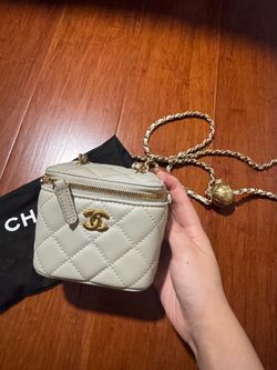 Mini vanity bag
