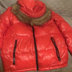 Brand :Guess Size: S Color: Red 