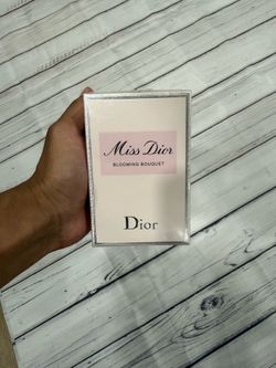 Miss Dior blooming bouquet