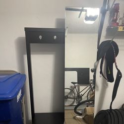 Mirror/dresser