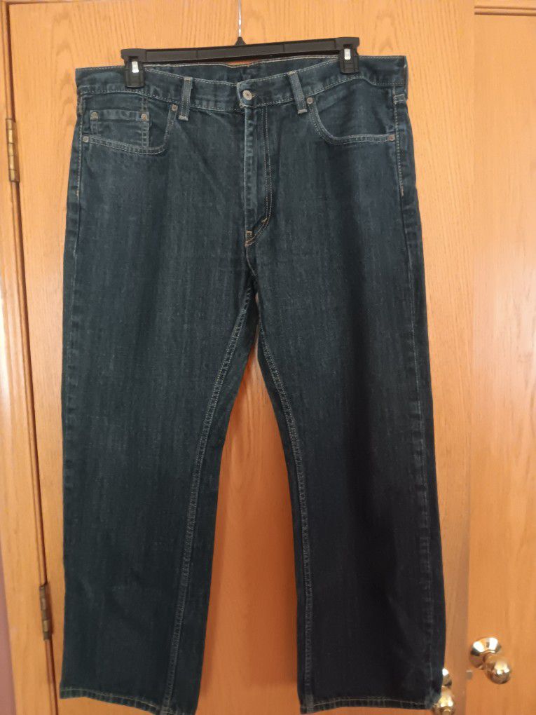 Men's Size 38 By 30, Levi's 559 Jeans