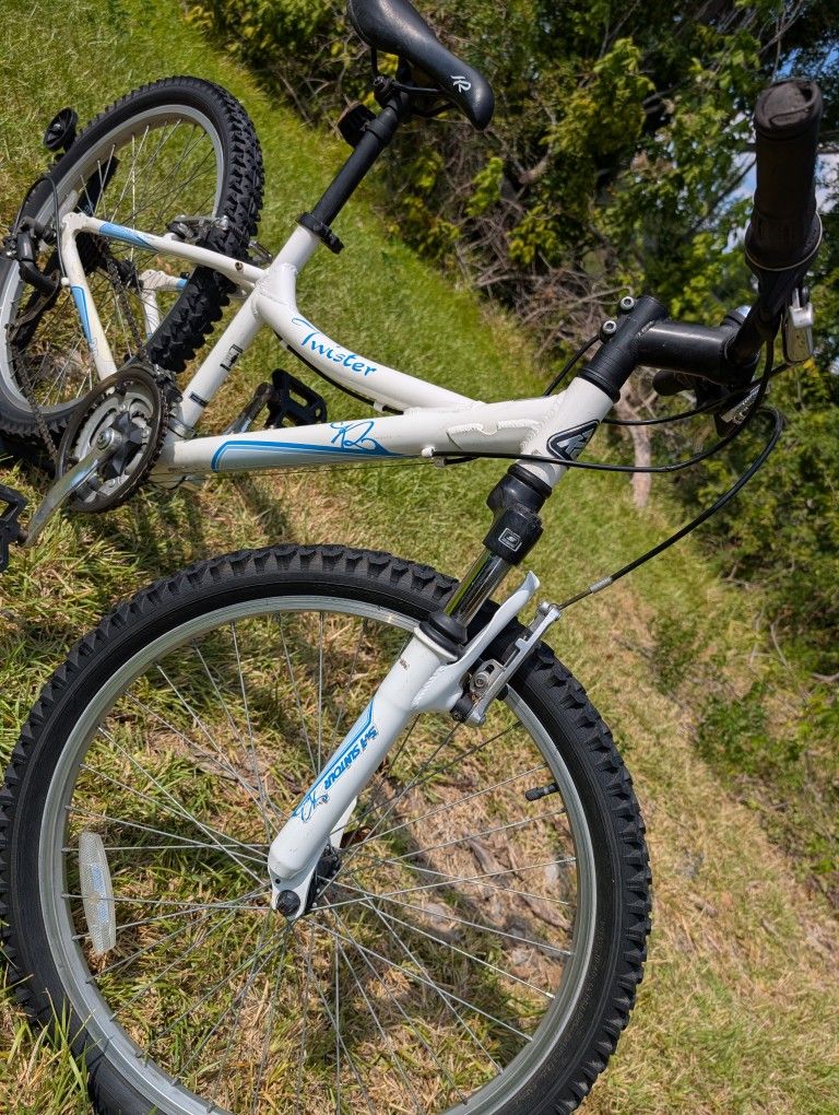 K2 Twister 24 Mountain Bike