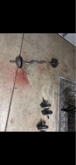 Bench press with weights and curl bar 300+lbs