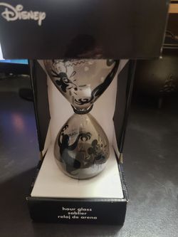 Disney mickey mouse hourglass