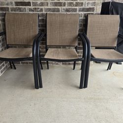 Patio Table and 4 Chairs 