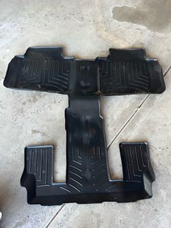 WeatherTech floor liners GMC Acadia WeatherTech floor liners GMC Acadia