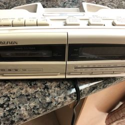 Sound design Am/Fm radio, old time cassette player