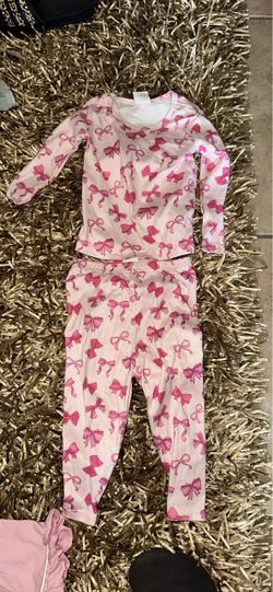 Baby clothes 2t & 3t & 18-24m