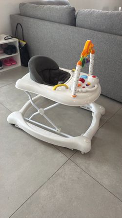Baby walker excellent