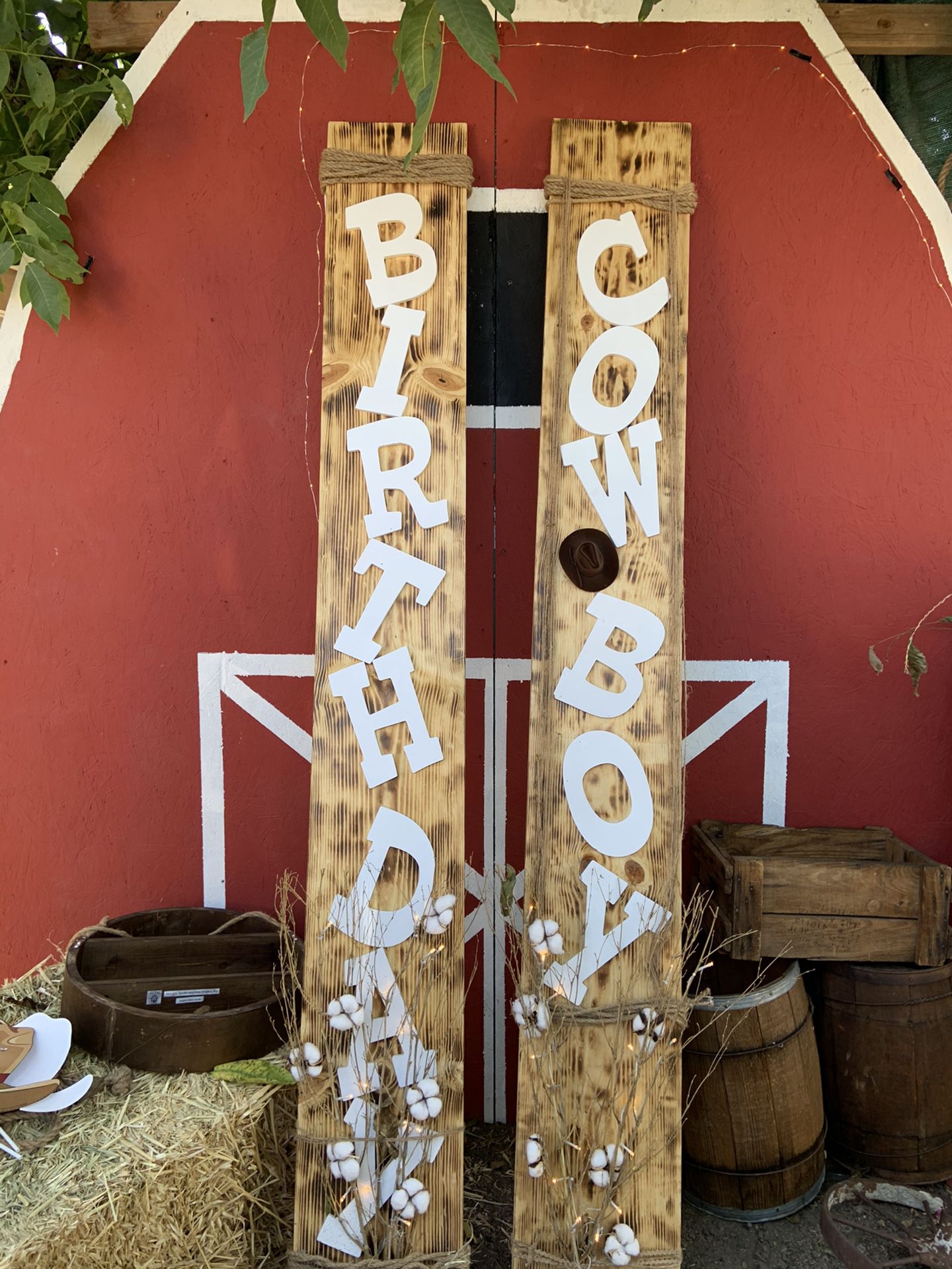 Birthday cowboy stand up signs and barn