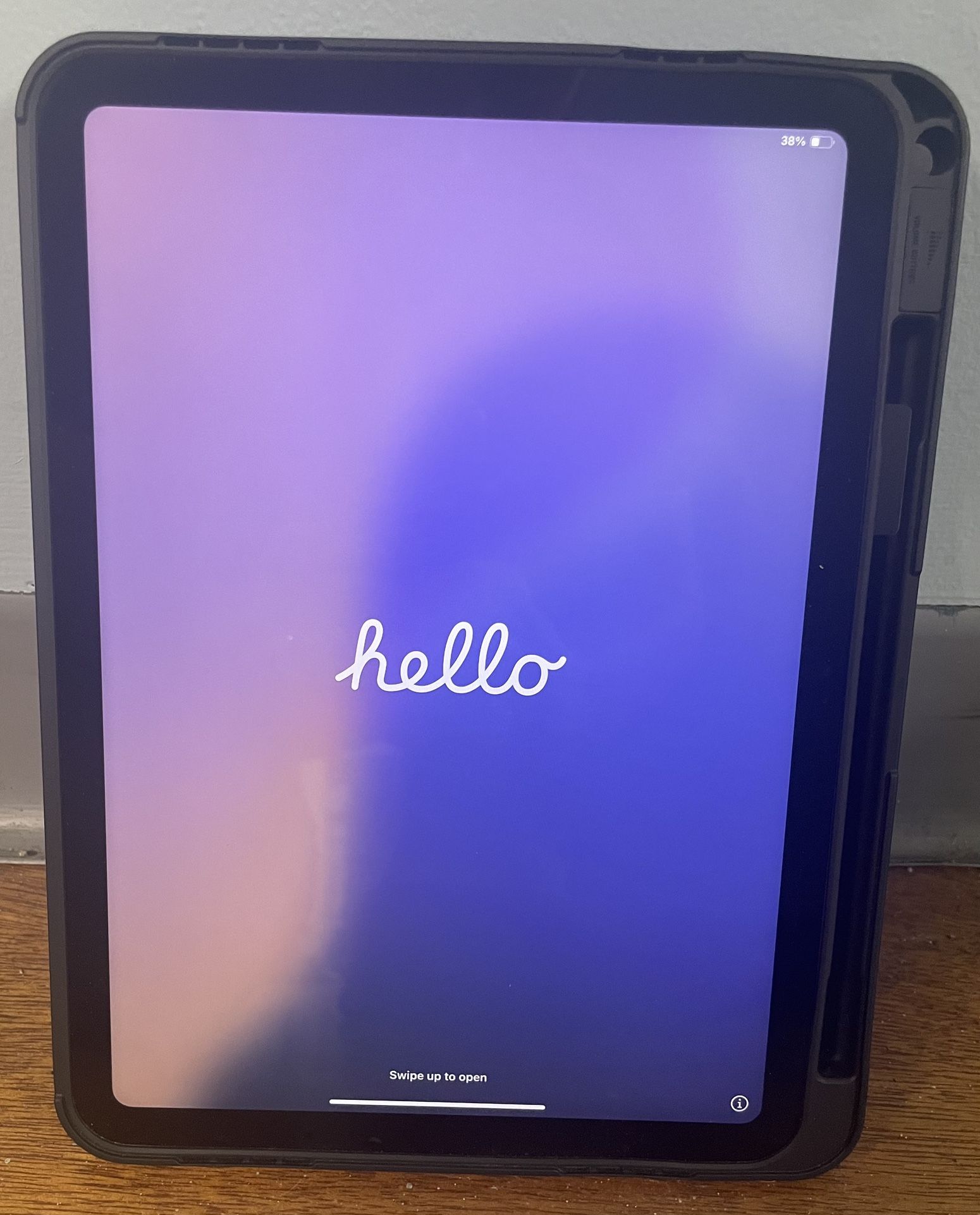 2022 Apple iPad 10th Generation 10.9” WiFi 256GB Blue Tablet MPQ93LL/A W/ Targus Case