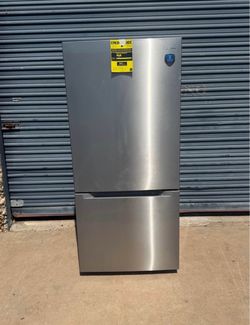 18.7 cu. ft. Bottom Mount Freezer Refrigerator