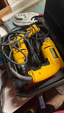 Dewalt drill set