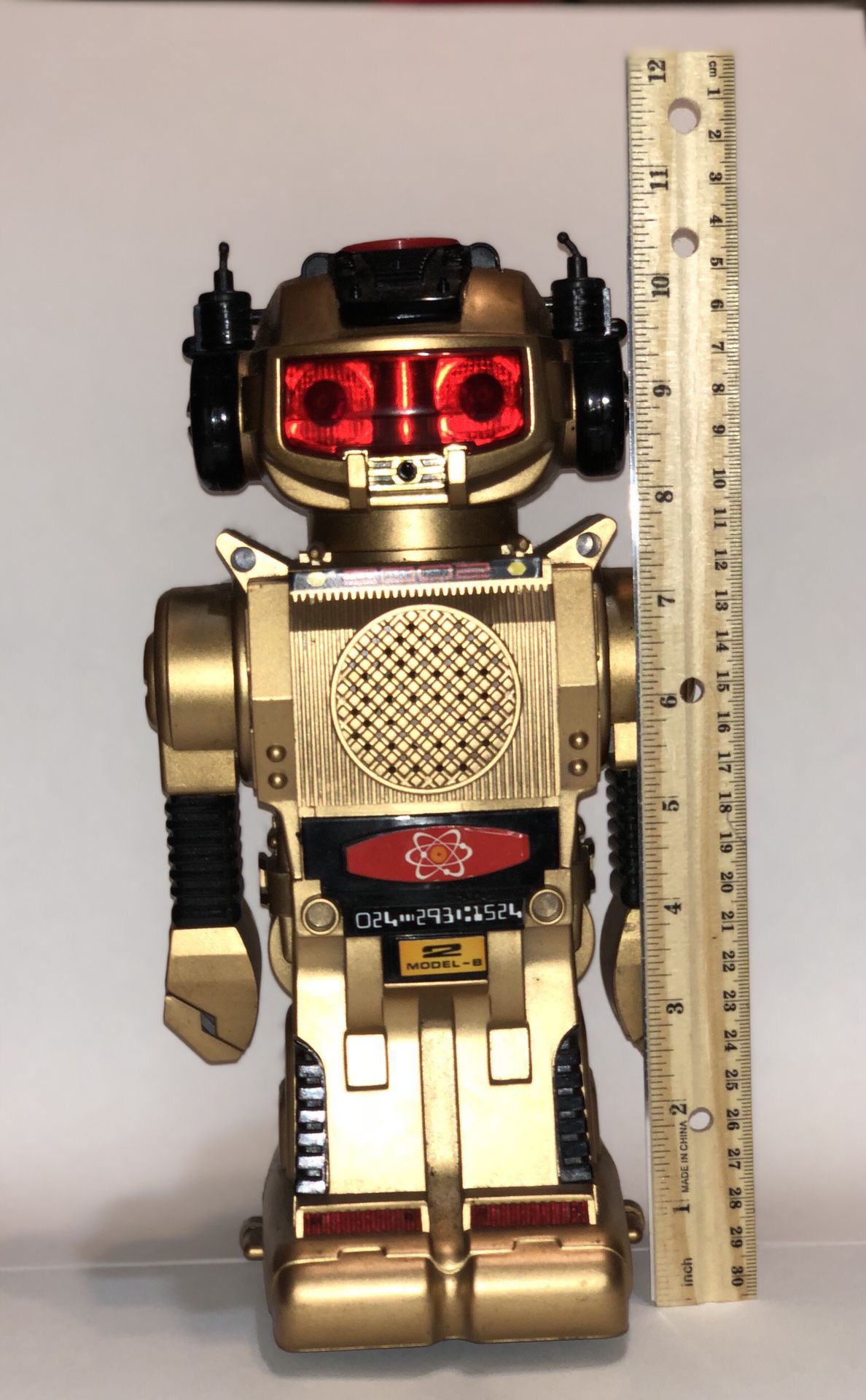 Vintage 80’s Robot Collecter‘s Toy