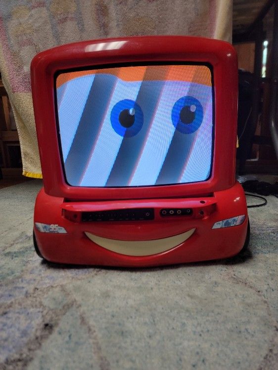 Disney Cars Pixar Lightning McQueen 13" CRT TV