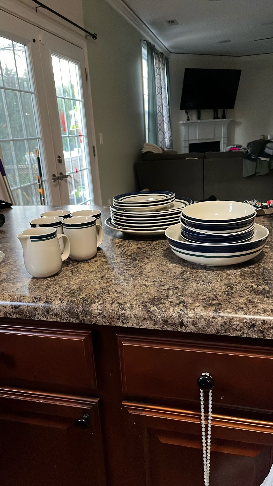 Plates, Bowls and Cups Set