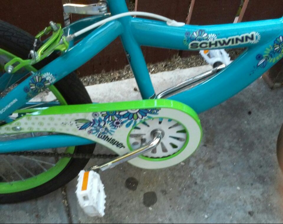 Schwinn whisper hot sale 20 inch