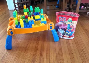 Kids Mega Blocks Activity Table new in box