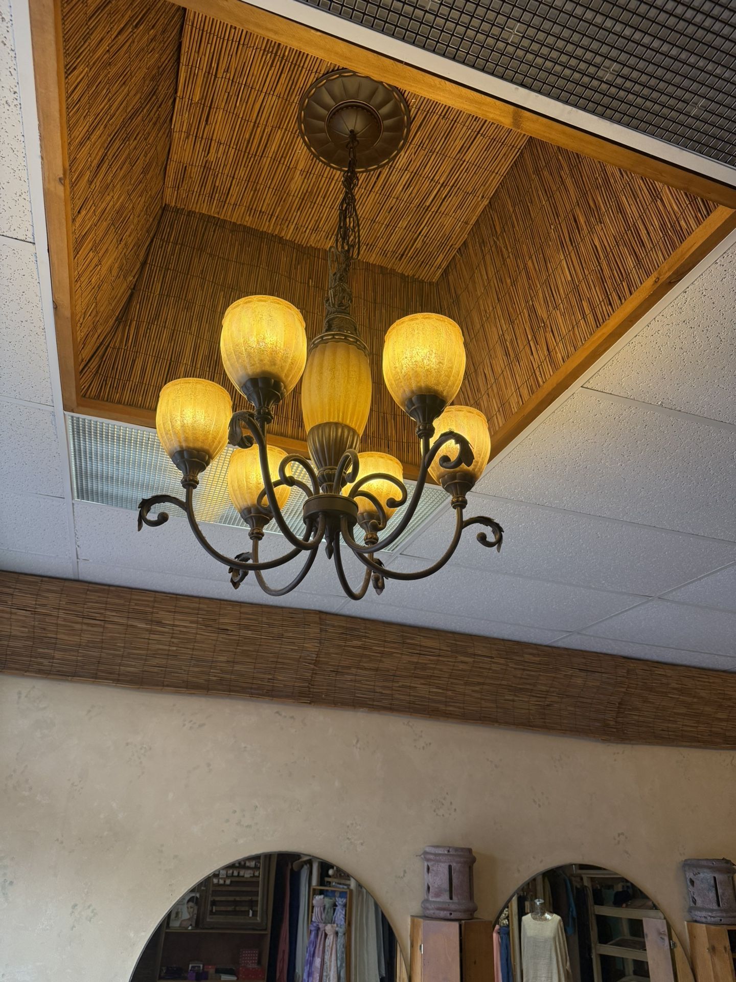 🔆 Rustic 5-Light Hanging Ceiling Fixture – Golden Bronze Elegance! 🔆