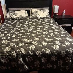 Black Bed Room Set 